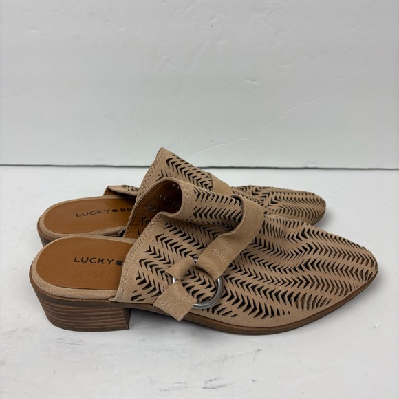 Lucky Brand Tan Beige Perforated Leather Mules Clogs Slides Women’s Size 8 - Picture 3 of 8